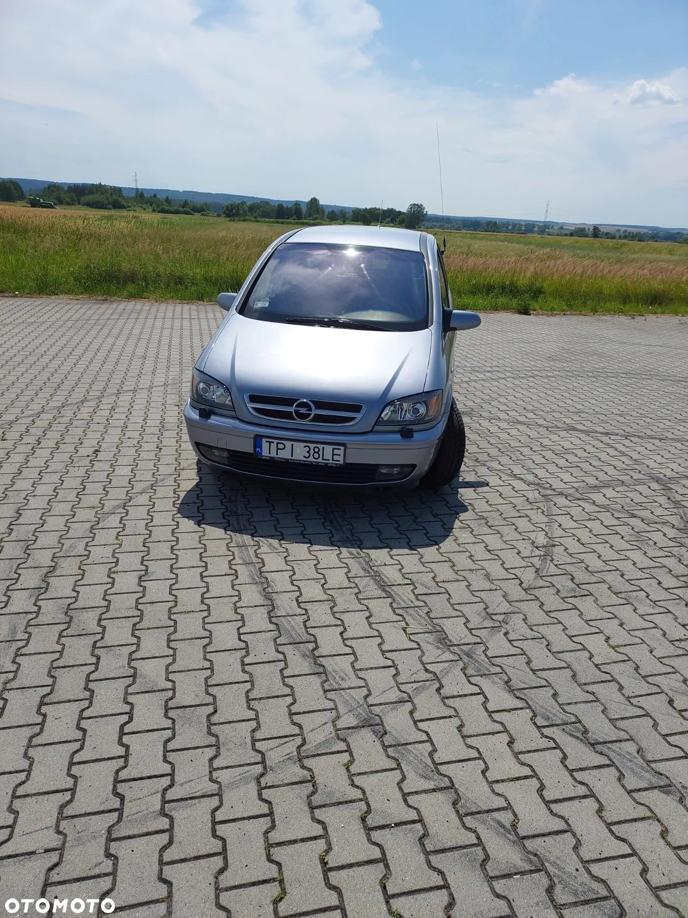 Opel Zafira 2.2 DTI Elegance - 2