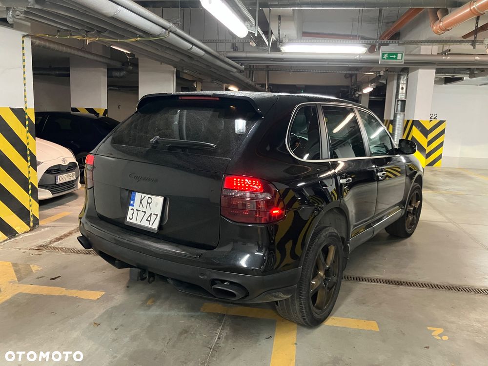 Porsche Cayenne - 17