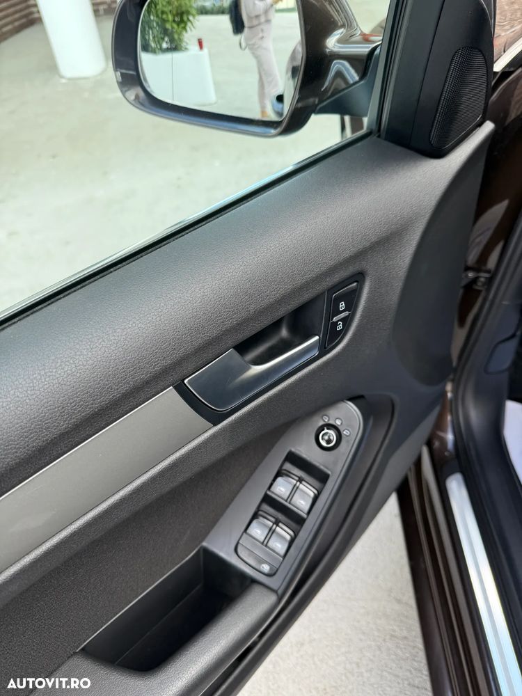 Audi A4 2.0 TDI DPF multitronic Attraction - 11