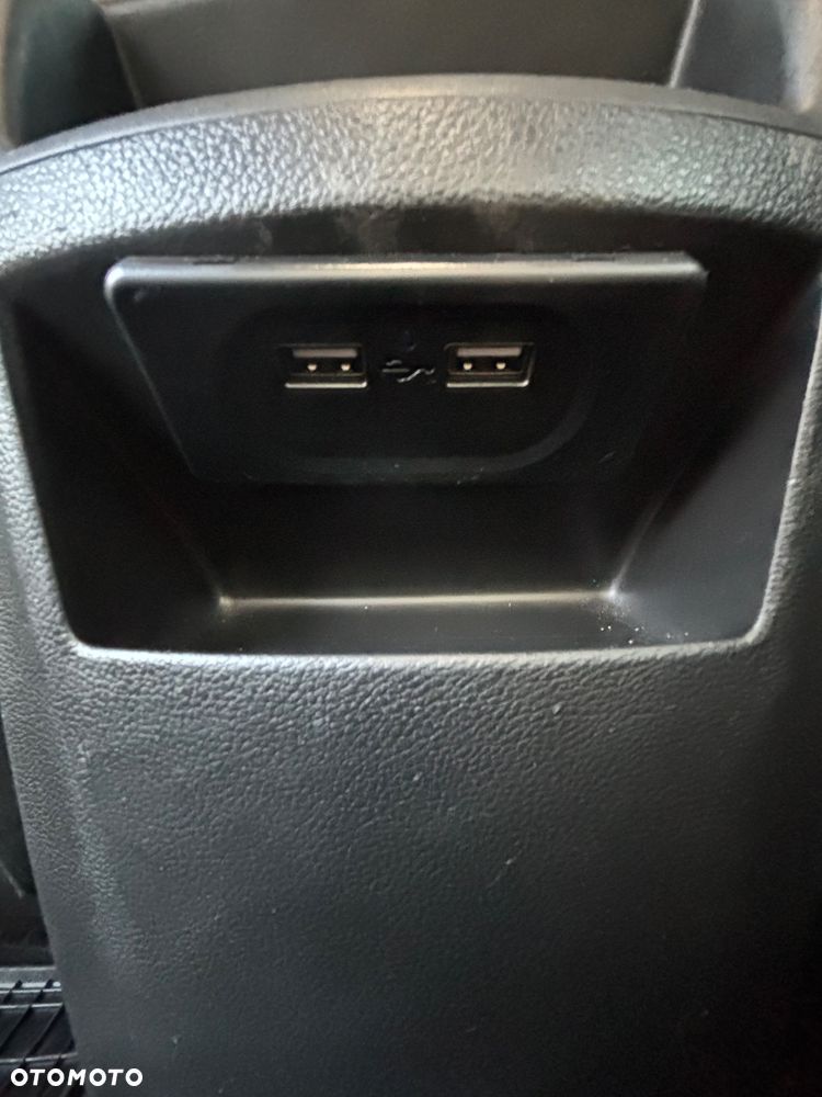 Opel Insignia - 8