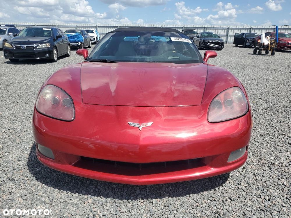 Chevrolet Corvette - 6