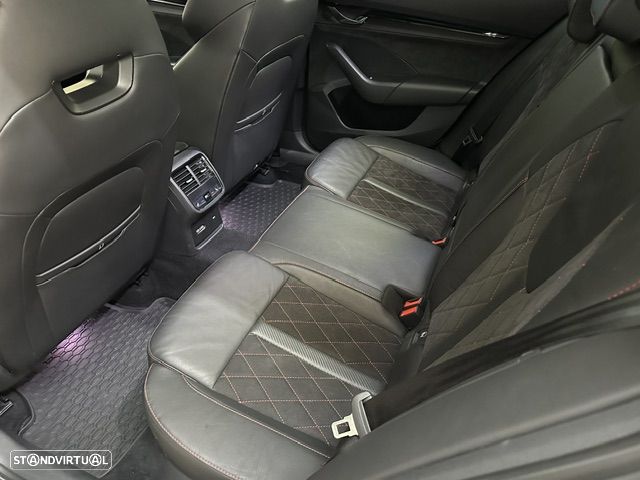 Skoda Octavia Break 1.4 TSI DSG RS Plus - 11