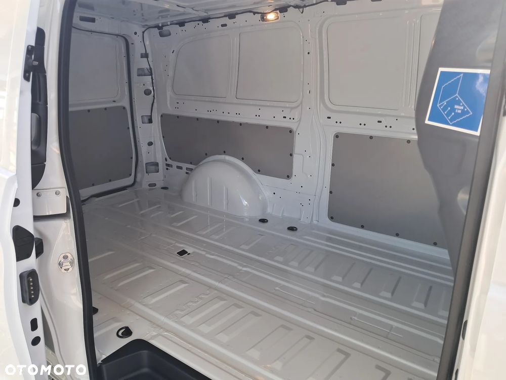 Mercedes-Benz eVito 112 Furgon ekstra długi - 20