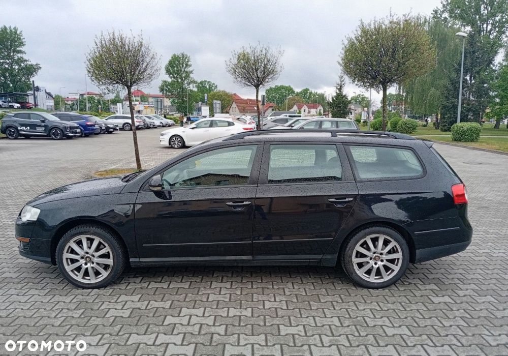 Volkswagen Passat - 11