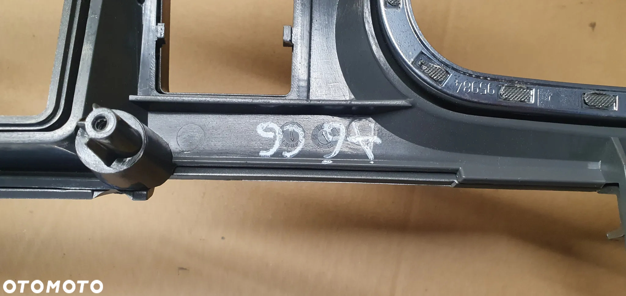 Osłona obudowa licznika zegarów dekor Audi A6 C6 4F1857115F - 9