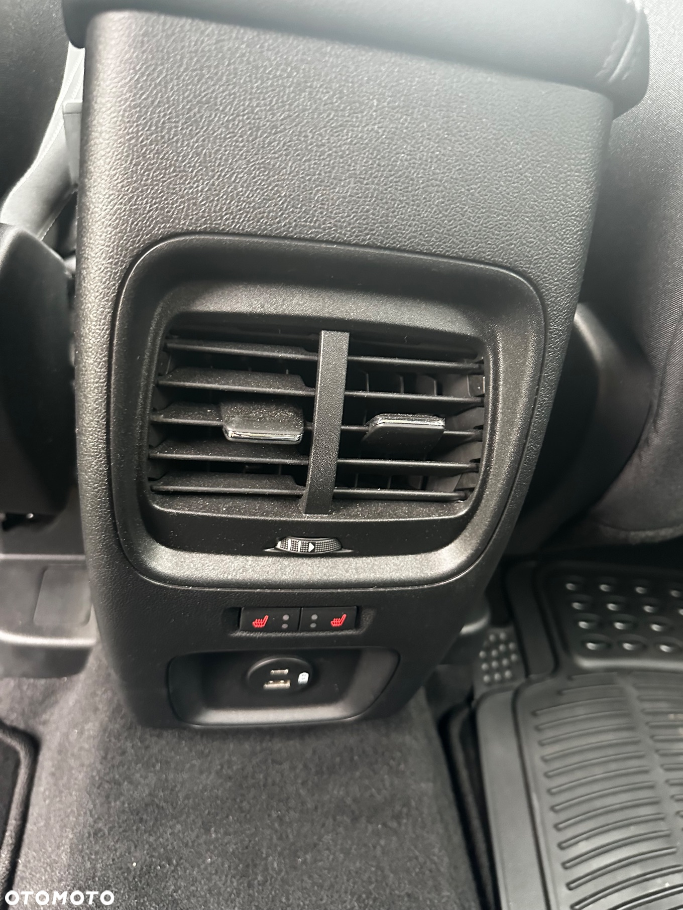 Ford Kuga 2.0 EcoBlue Hybrid COOL&CONNECT - 9