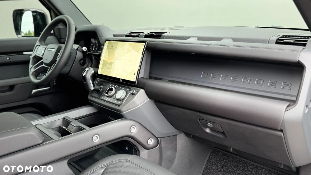 Land Rover Defender 3.0 D250 mHEV X-Dynamic SE - 14