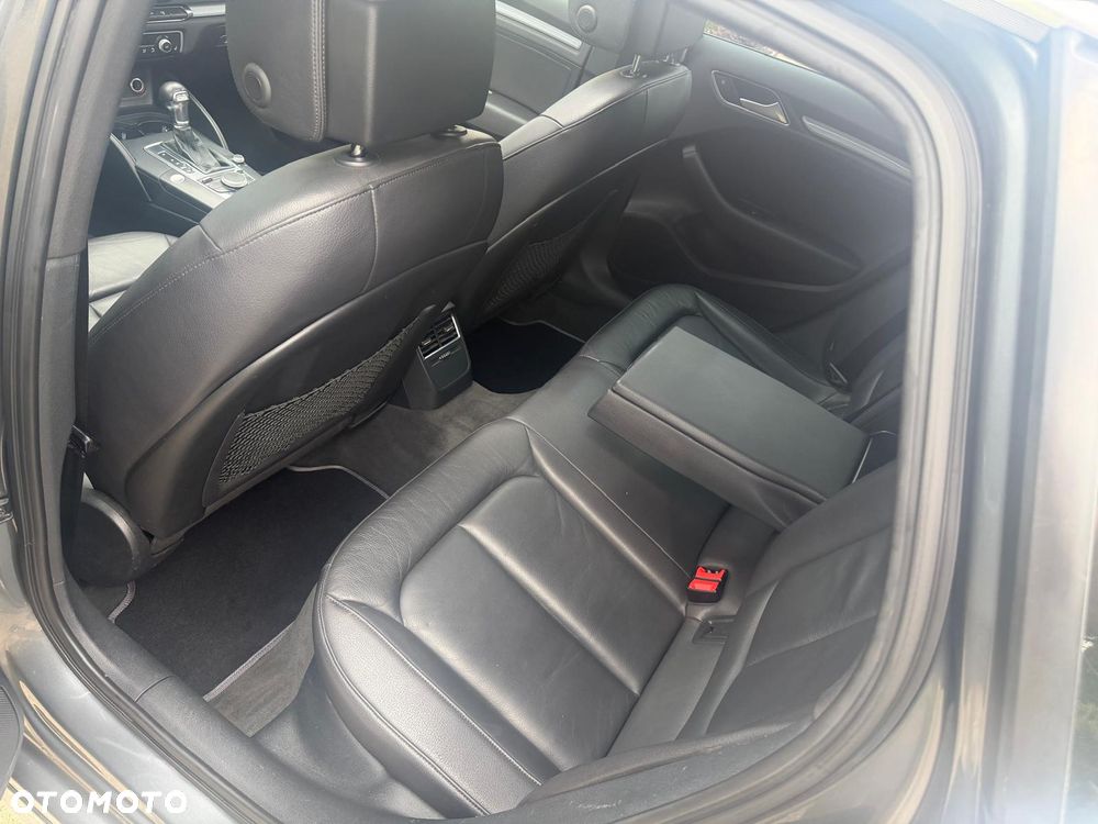 Audi A3 Sportback 1.4 TFSI e-tron S line Sportpaket - 22