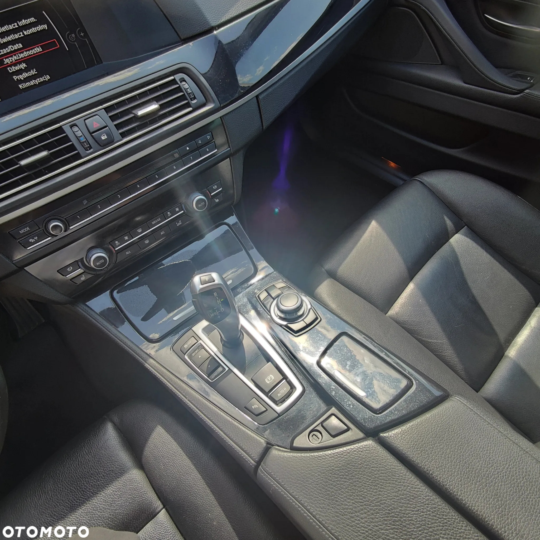 BMW Seria 5 520i GPF Luxury Line sport - 30