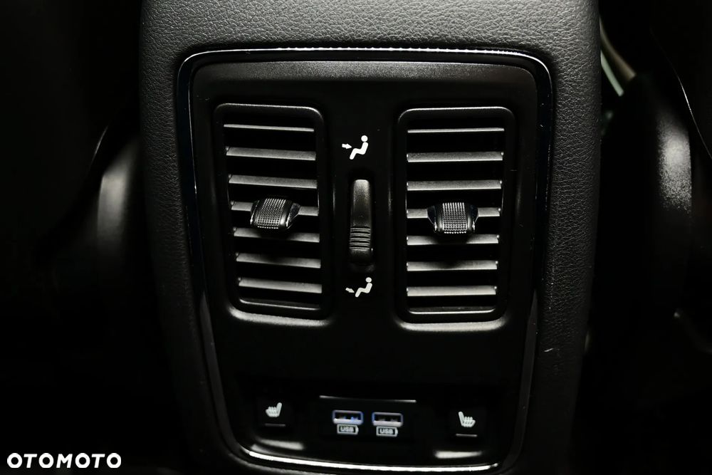 Jeep Grand Cherokee ver-3-0-crd-overland-summit-platinum - 33