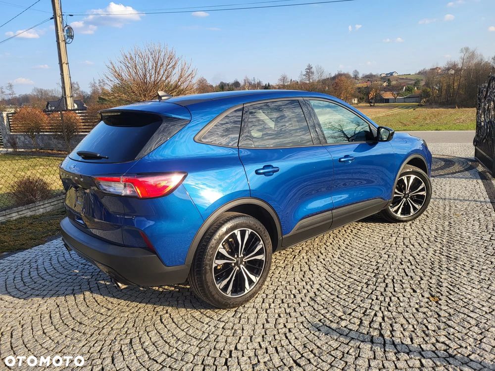 Ford Kuga 1.5 EcoBoost ST-LINE - 3