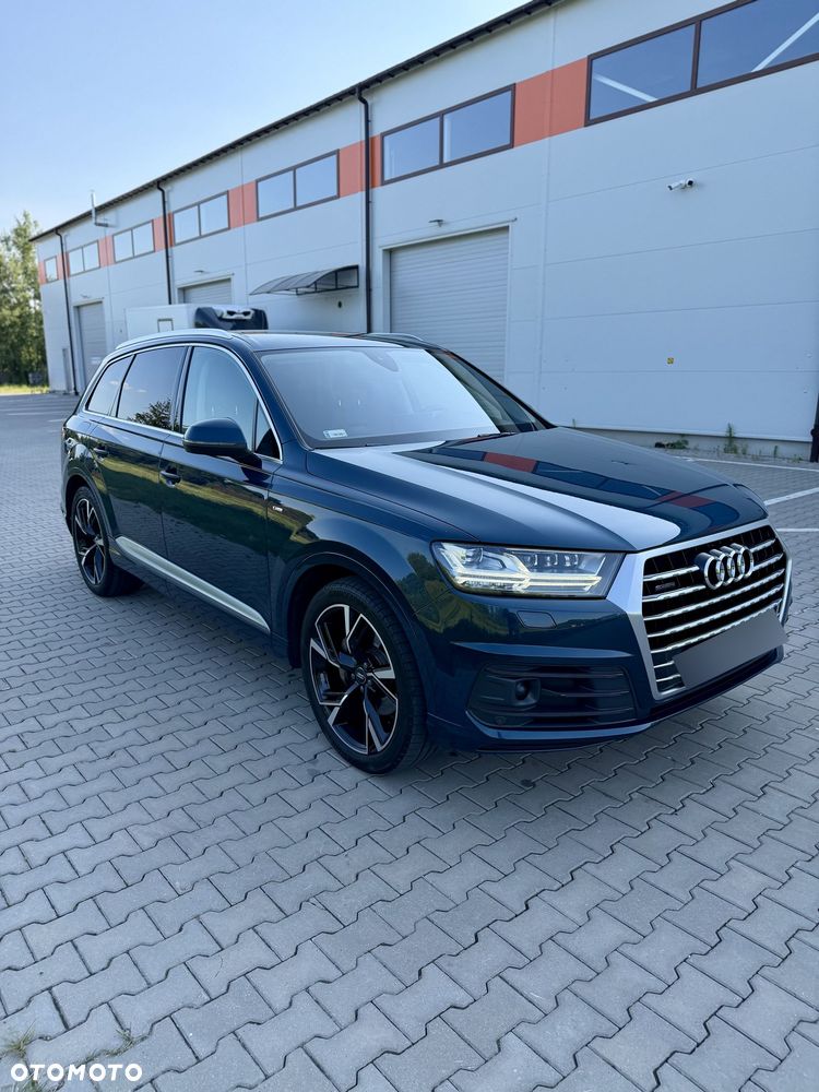 Audi Q7 - 7