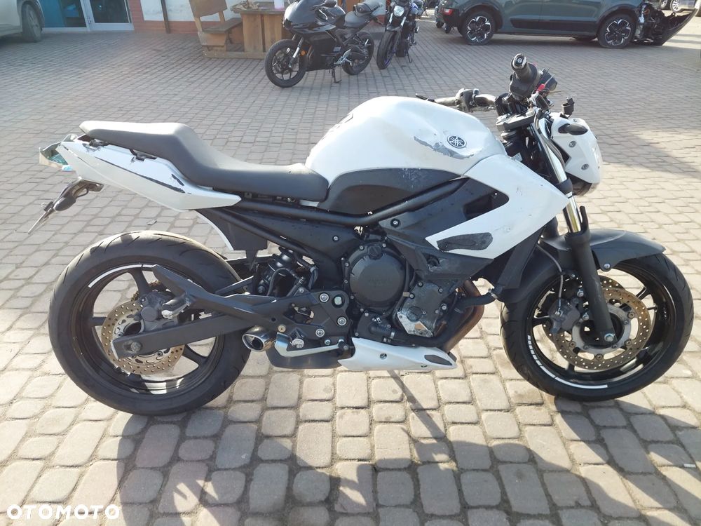 Yamaha XJ - 6