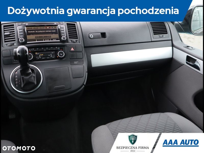 Volkswagen Multivan - 9
