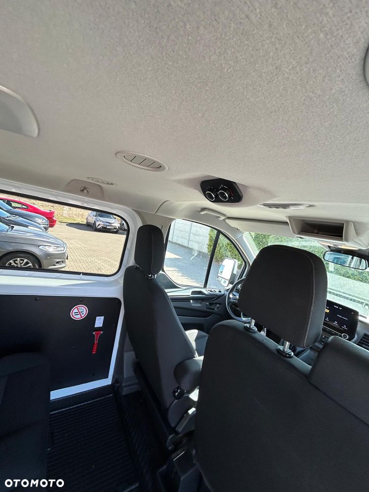 Ford Transit Custom - 13
