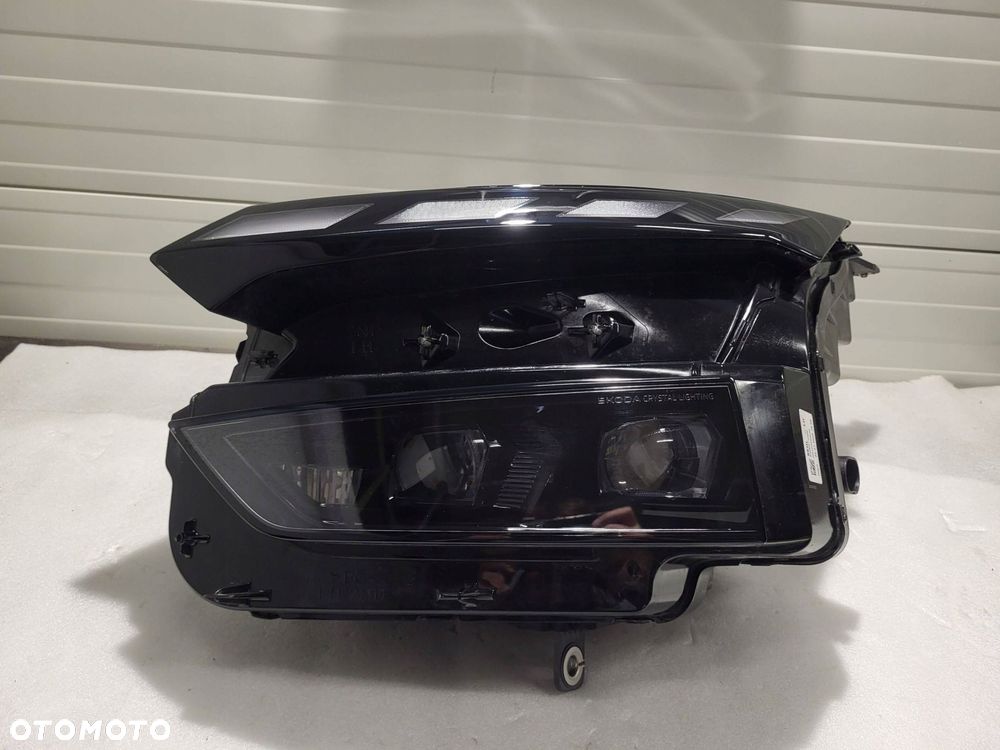 skoda elroq full led przód strona lewa 5lb941035 - 2