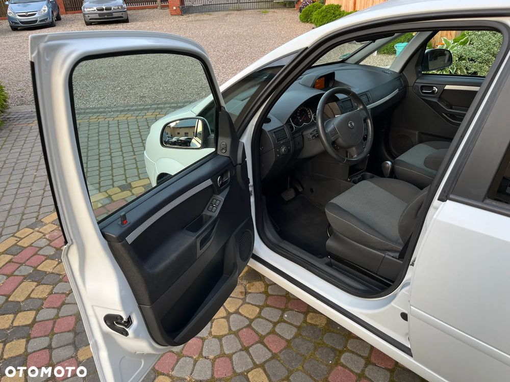 Opel Meriva 1.6 Essentia MTA - 9