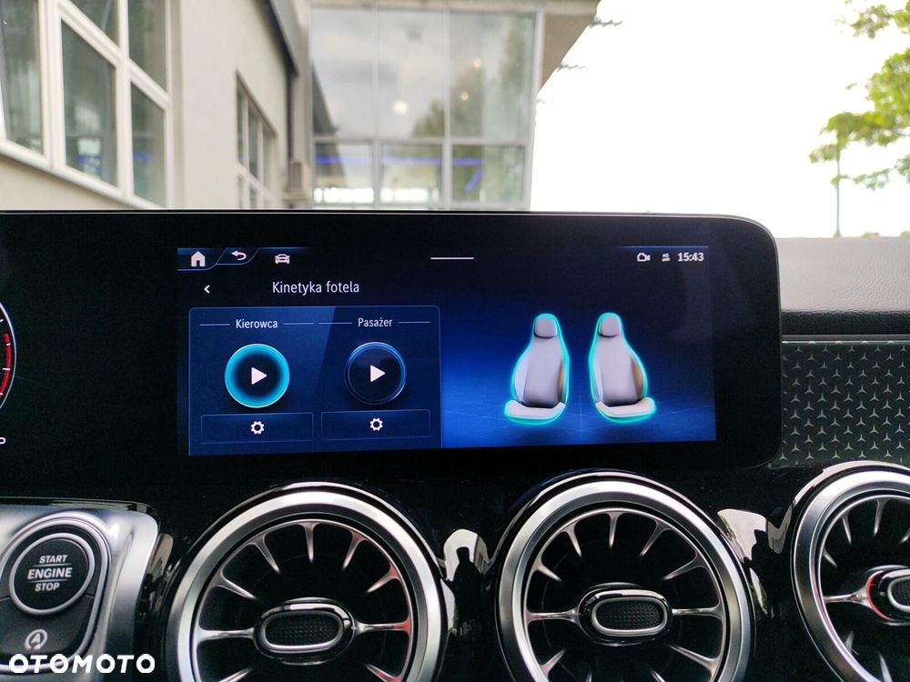 Mercedes-Benz GLB 200 Progressive 7G-DCT - 28