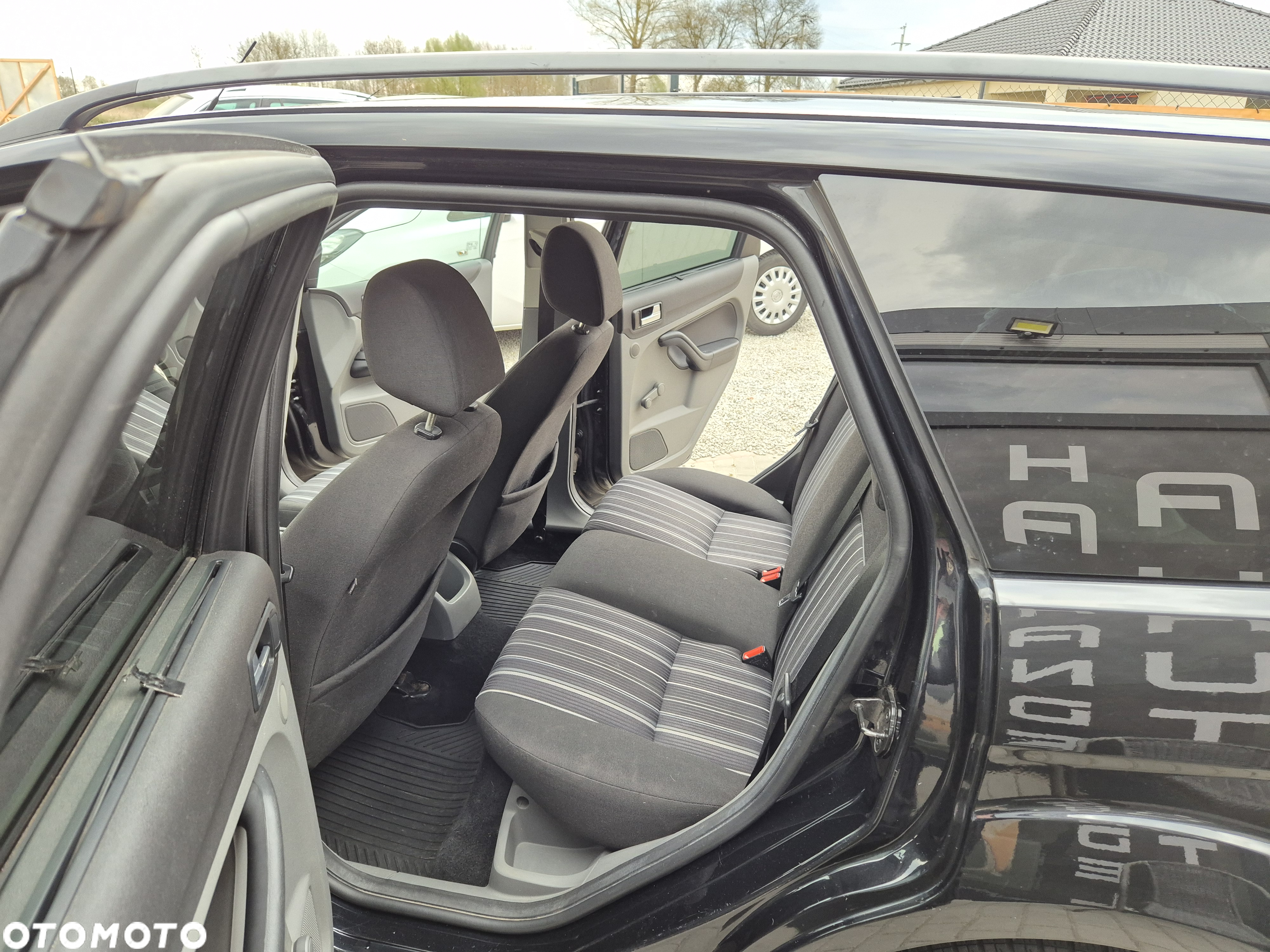 Ford Focus 1.6 16V Sport - 11