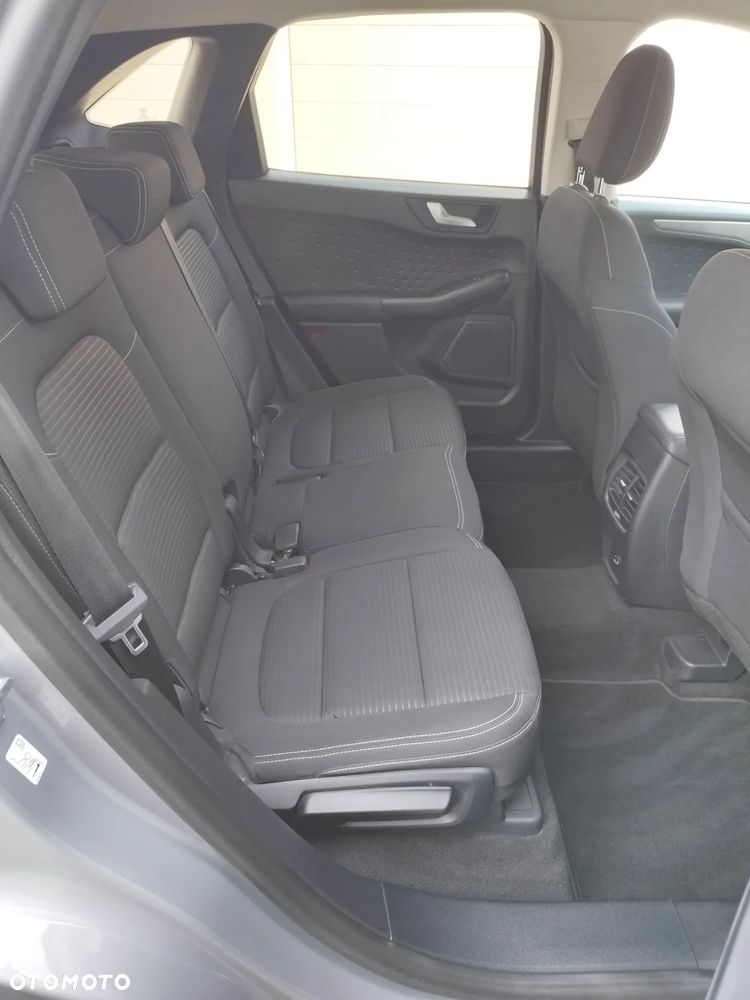 Ford Kuga 2.0 EcoBlue 4x4 TITANIUM - 32