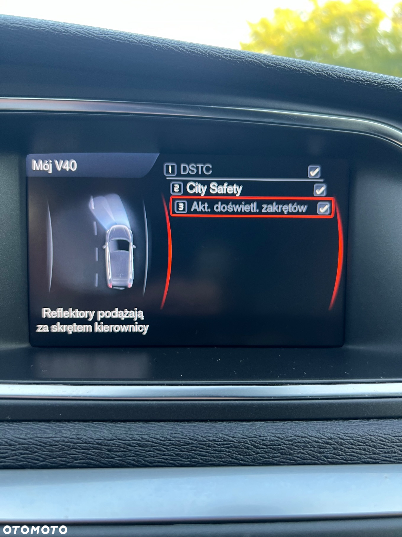 Volvo V40 D3 R-Design Summum - 24