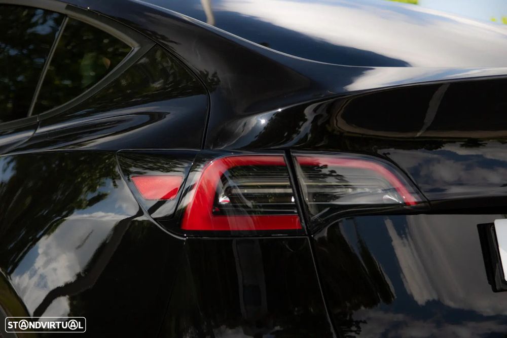 Tesla Model Y - 47