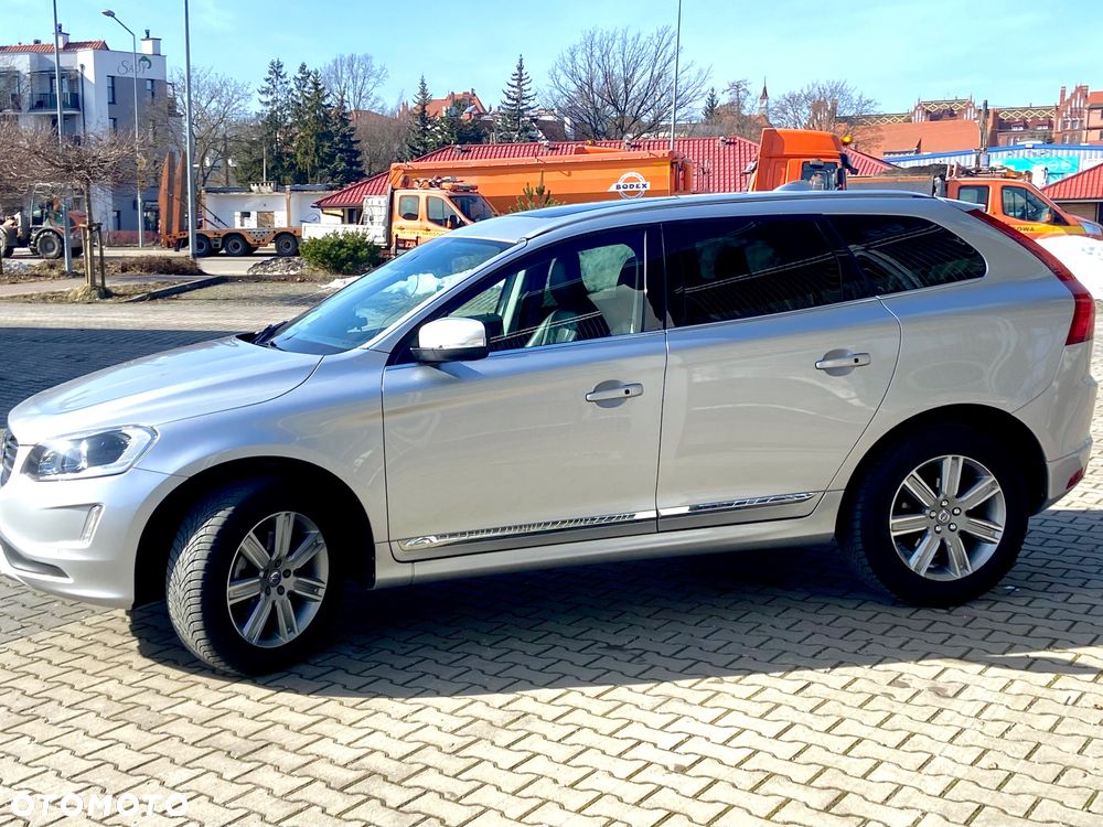 Volvo XC 60 T5 AWD Geartronic Inscription - 1