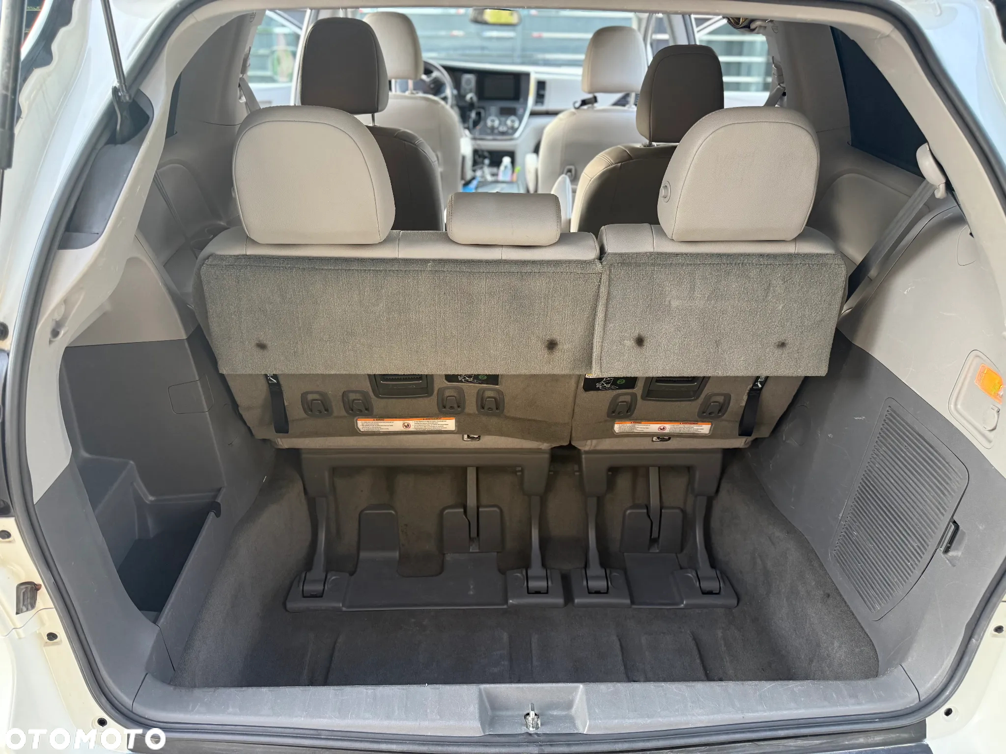Toyota Sienna 3.5 V6 XLE AWD - 17