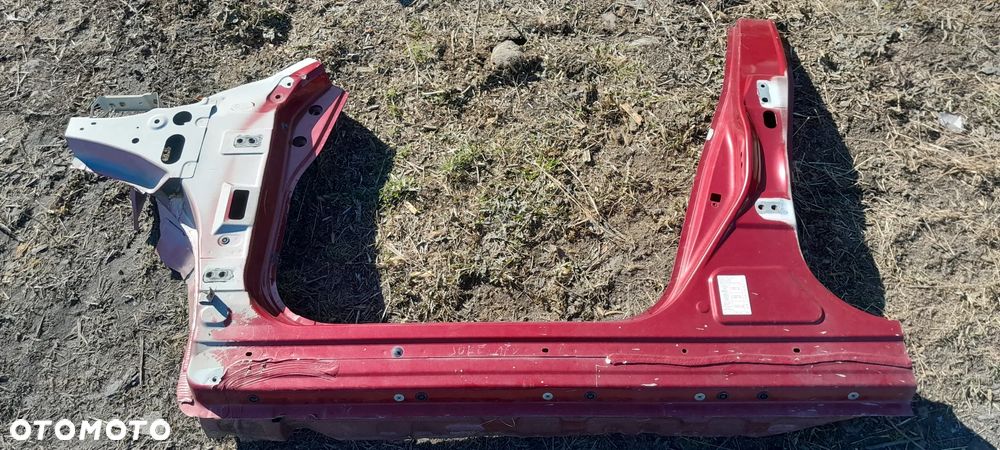 NISSAN JUKE F15 10-19 PRÓG LEWY SŁUPEK