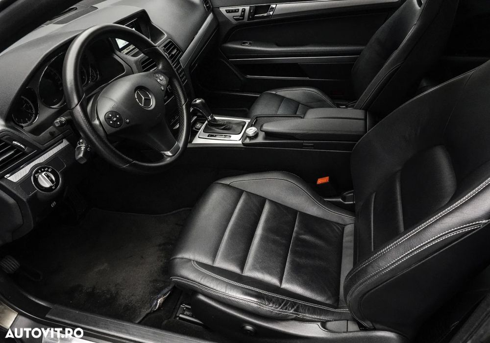 Mercedes-Benz E - 10