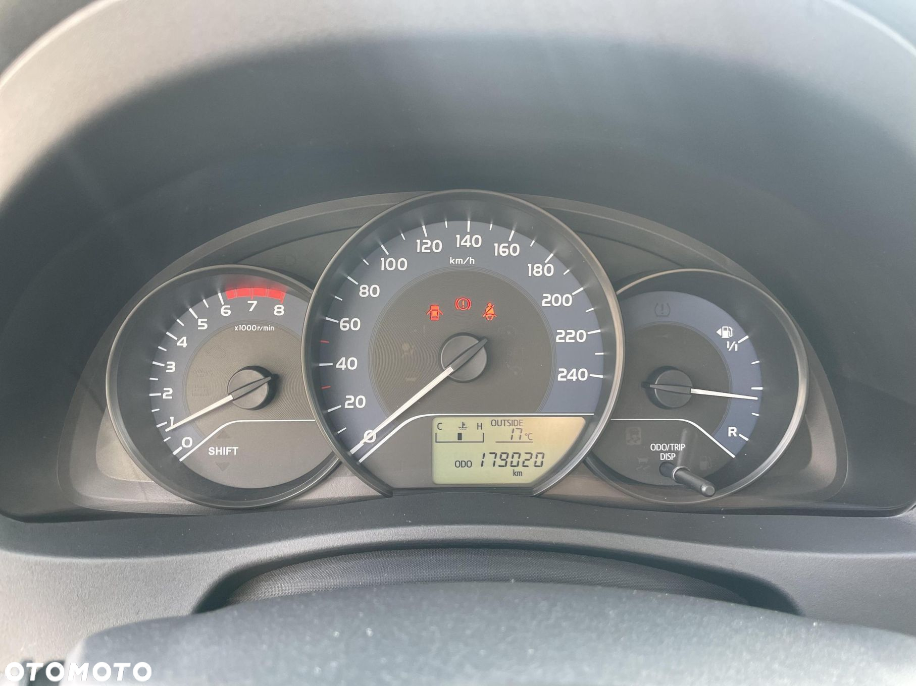 Toyota Corolla 1.33 Active - 17