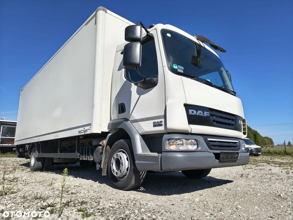 DAF LF - 4