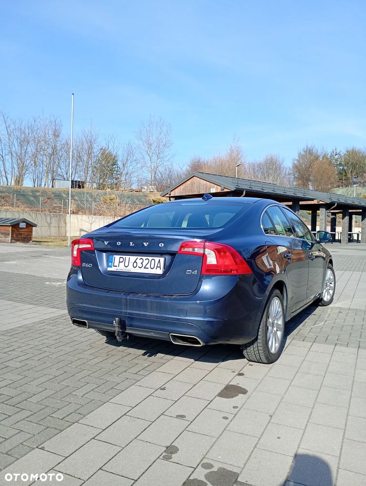 Volvo S60 D4 Drive-E Momentum - 3