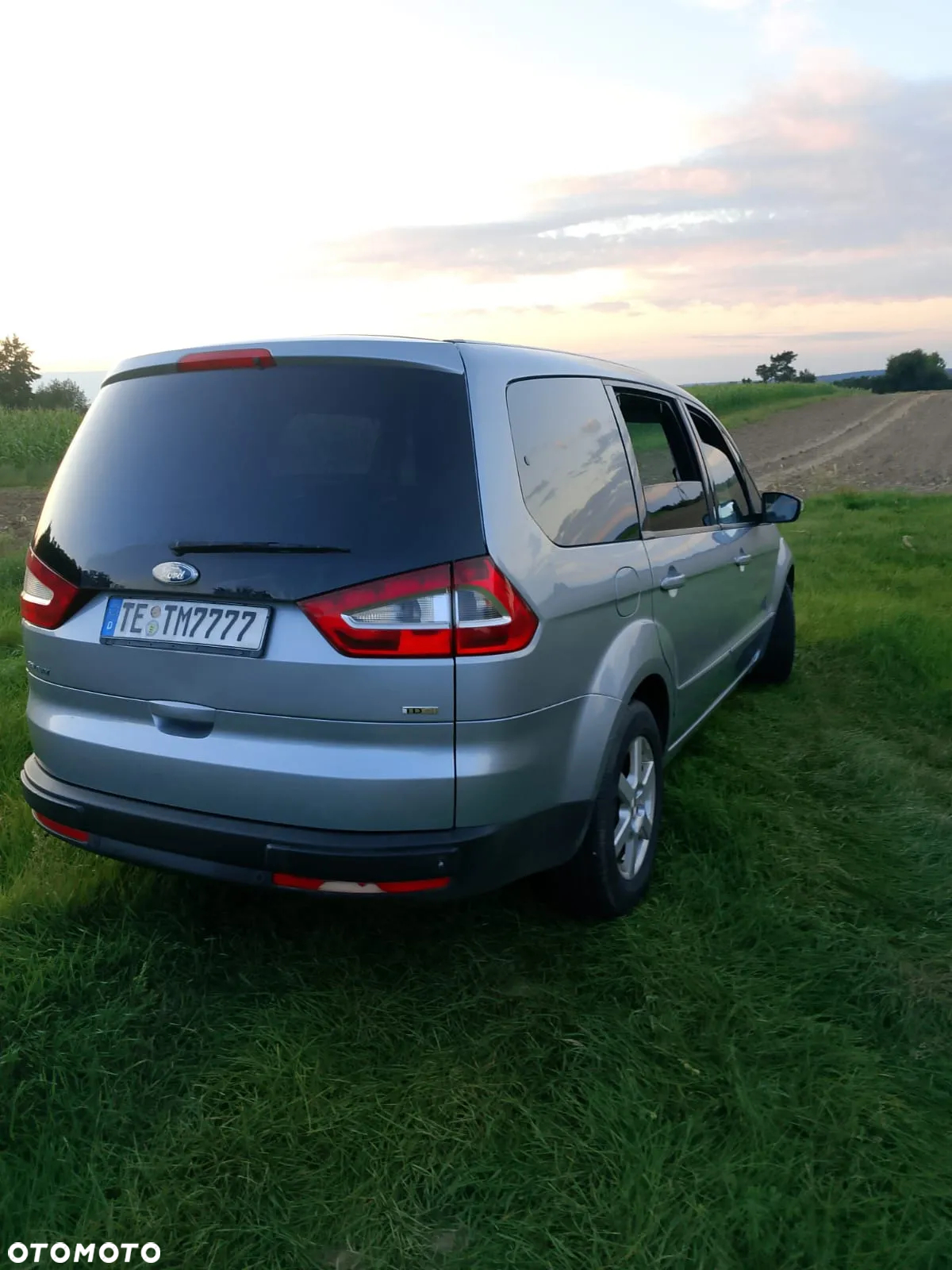 Ford Galaxy 2.0 TDCi Ambiente - 4