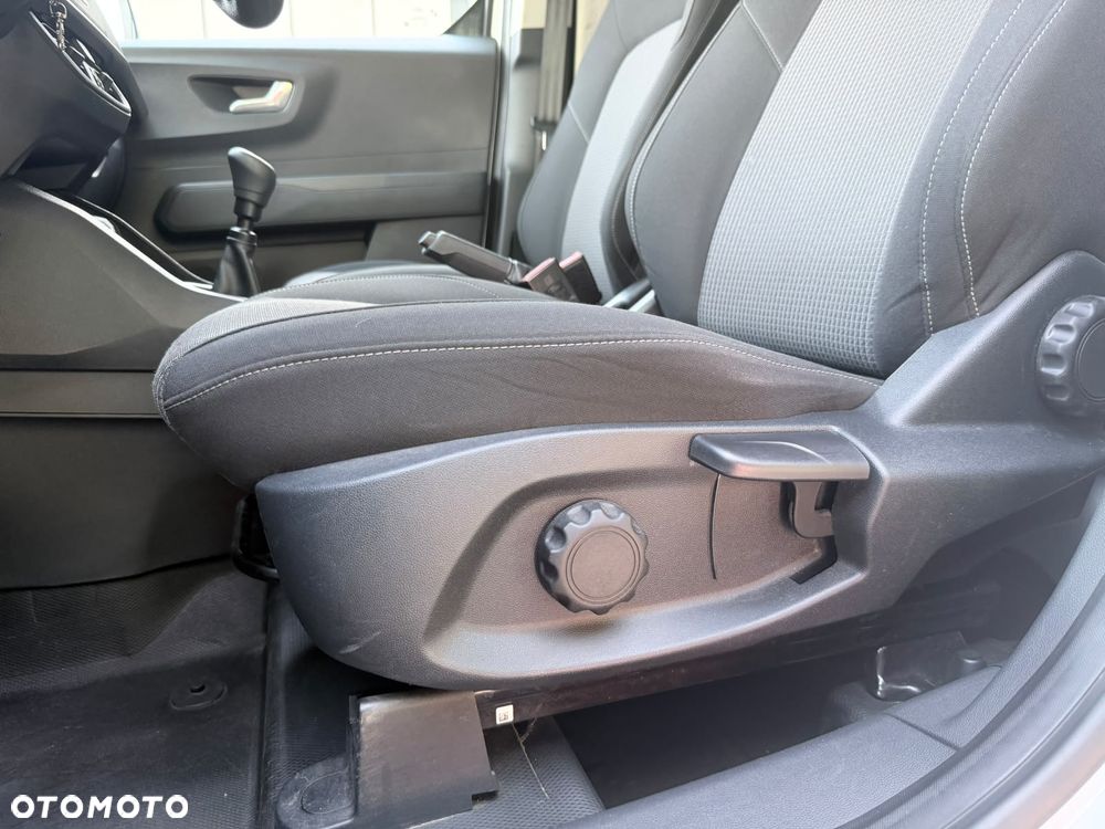 Ford Transit Courier - 10