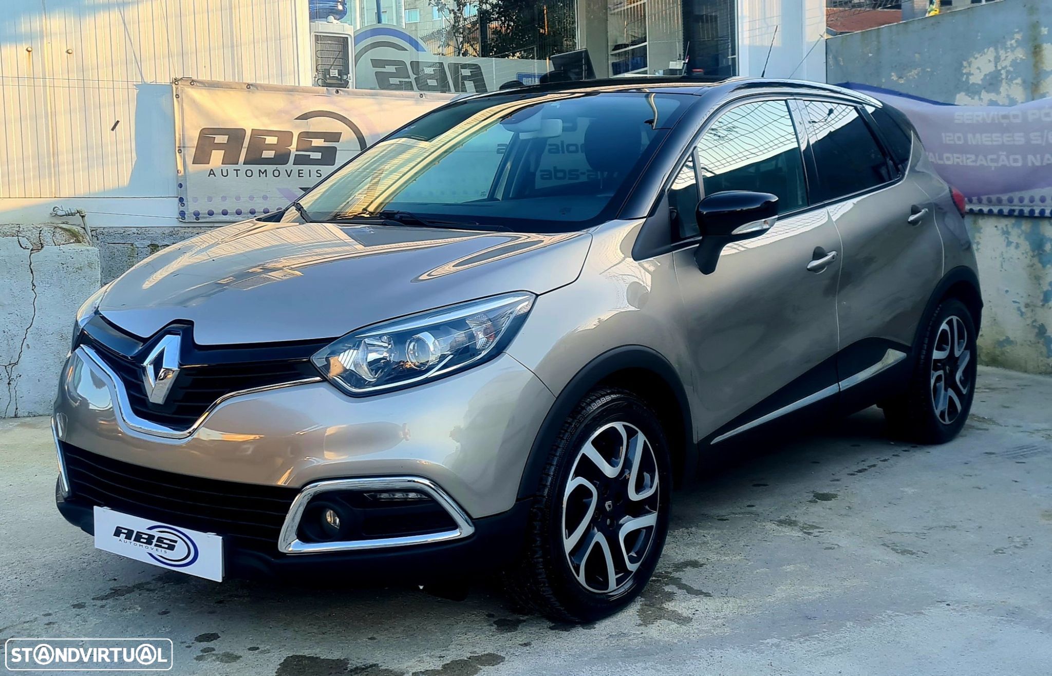 Renault Captur 1.5 dCi Exclusive - 1
