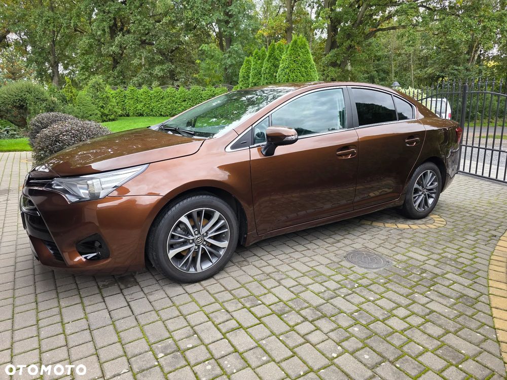 Toyota Avensis - 11