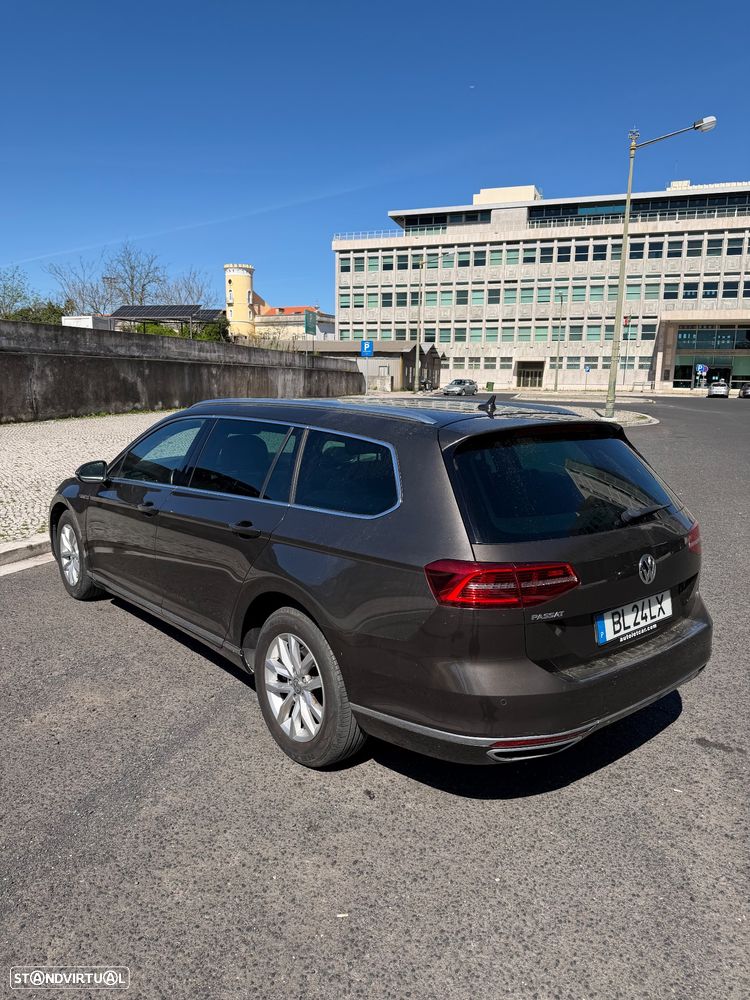 VW Passat Variant - 2