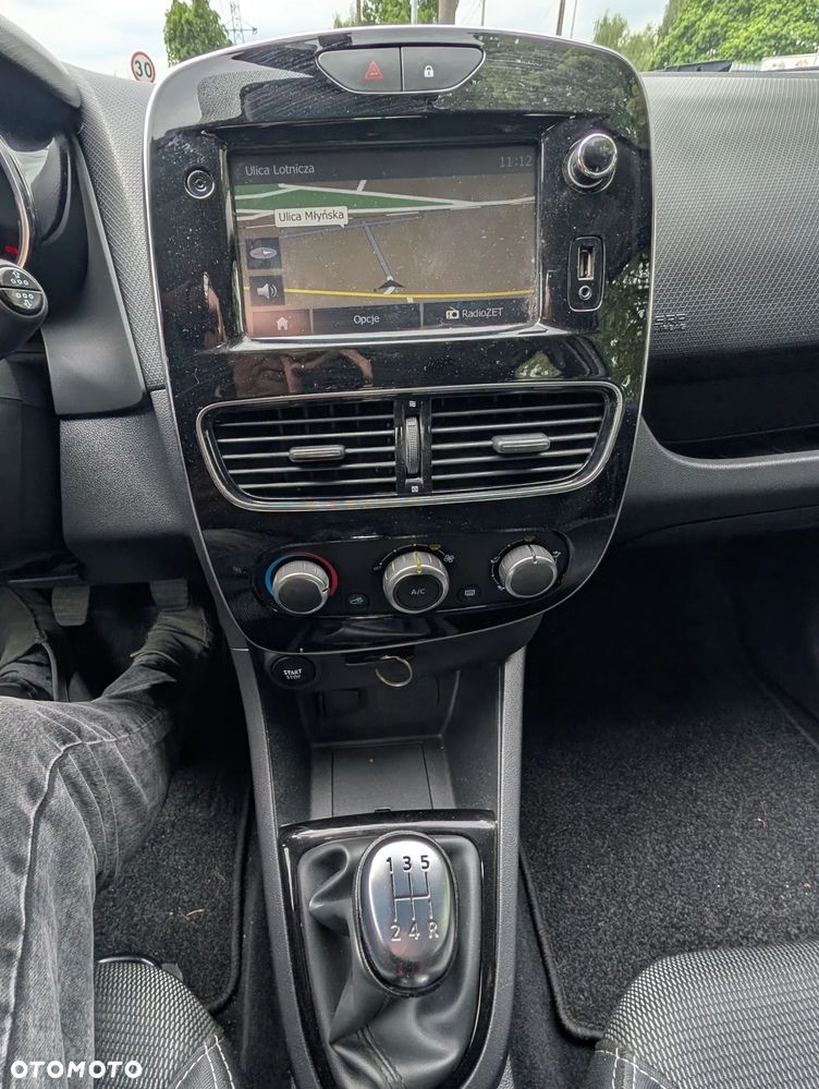 Renault Clio - 32
