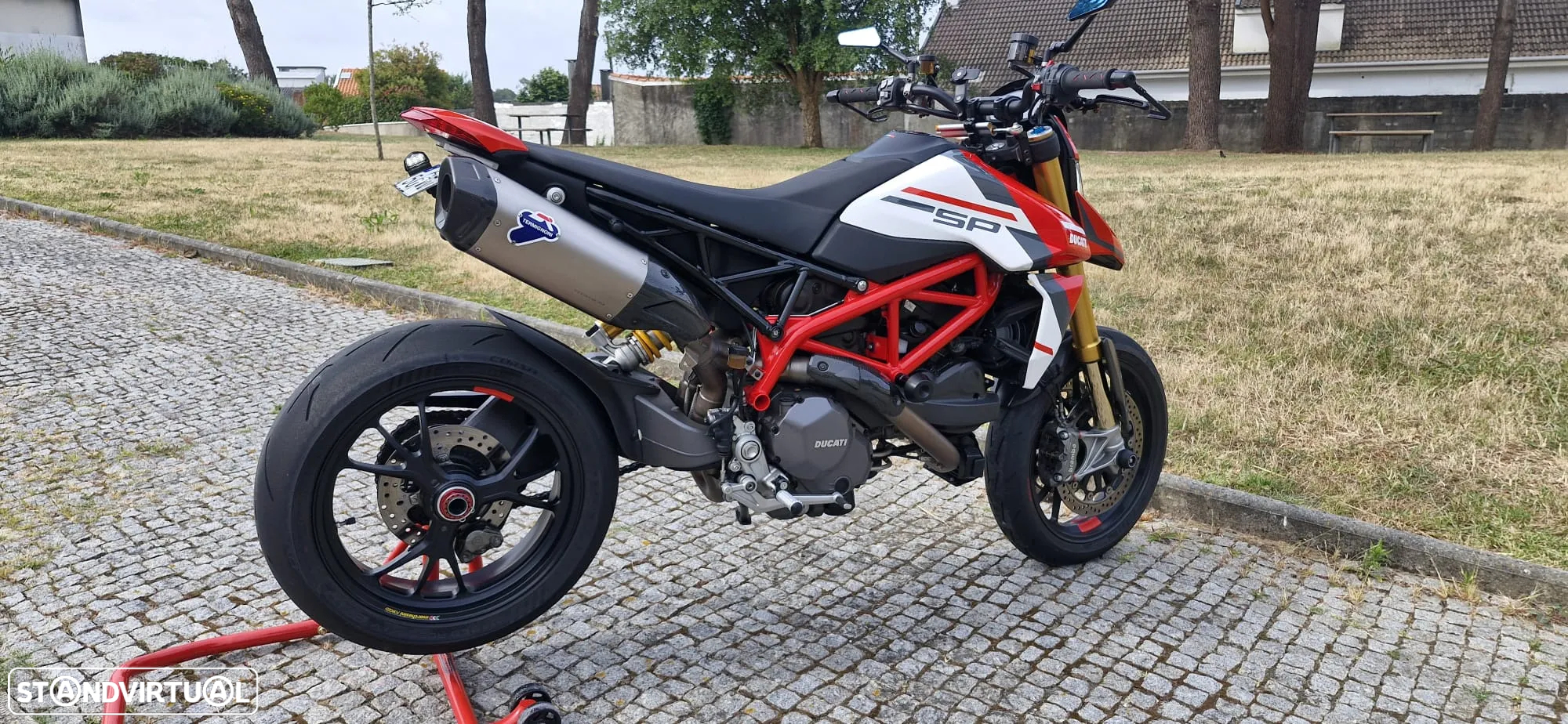 Ducati Hypermotard SP - 4