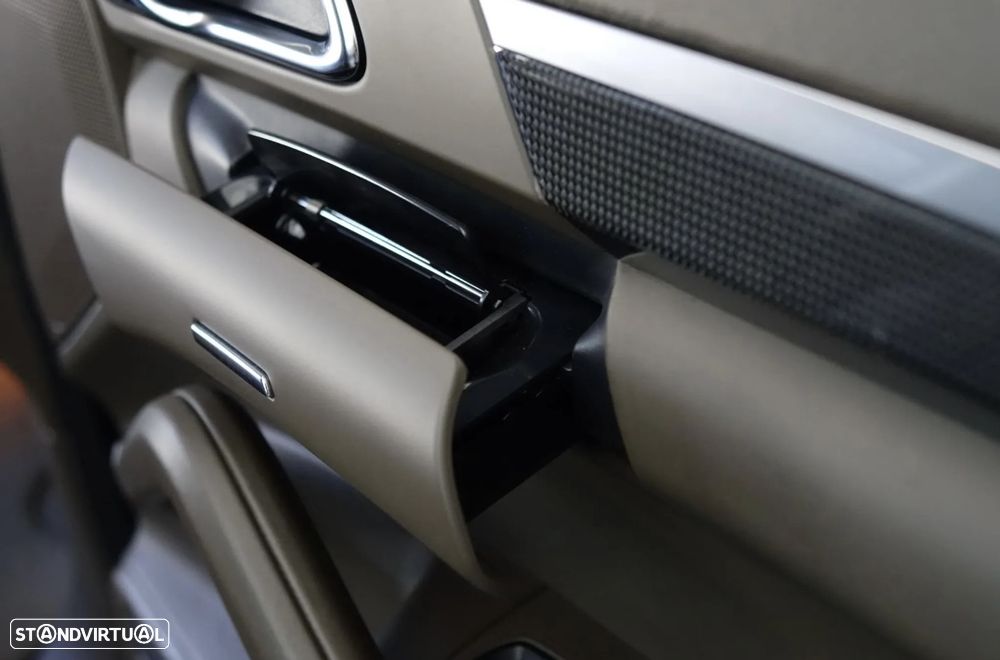 Porsche Cayenne Turbo - 26