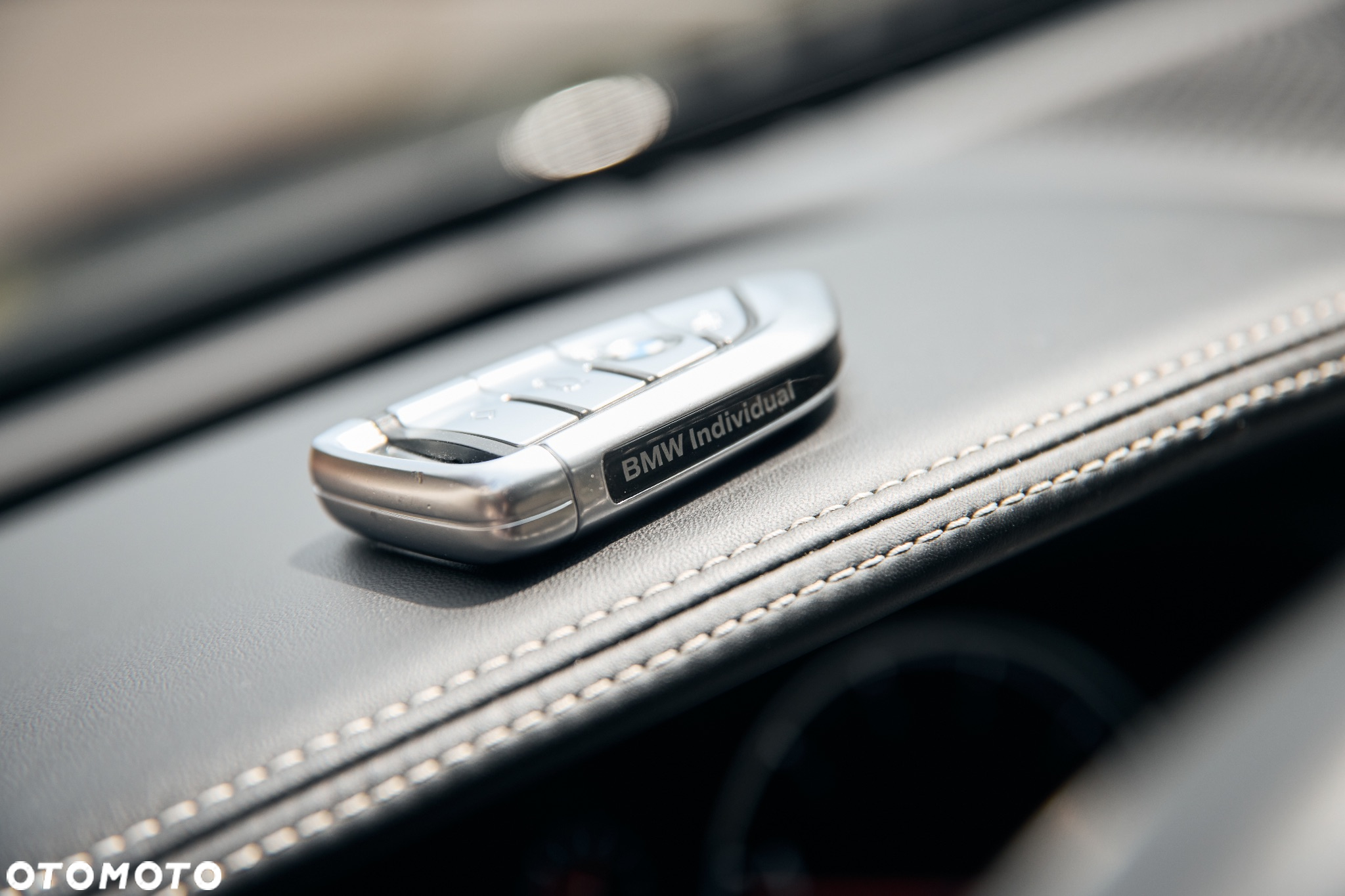 BMW Seria 7 750i xDrive - 23