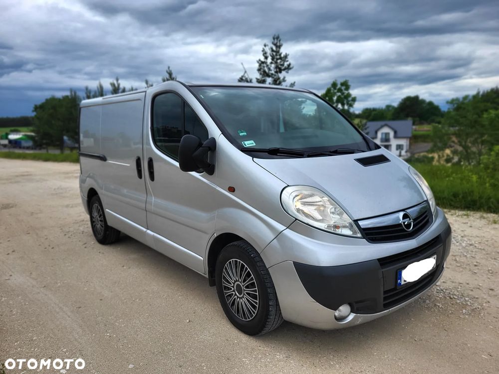 Opel Vivaro - 2