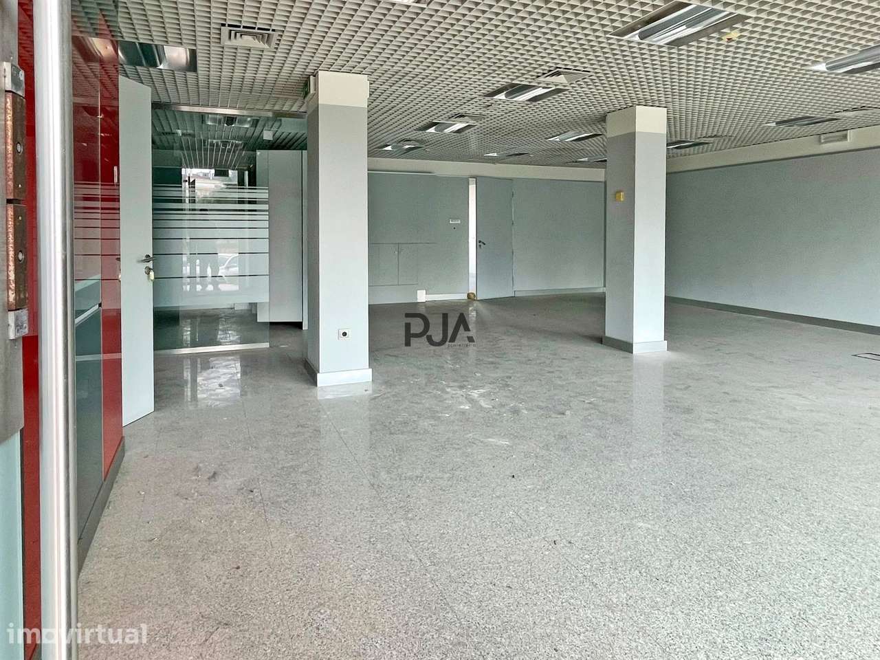 loja à venda em Currelos, Carregal do sal - Grande imagem: 2/7