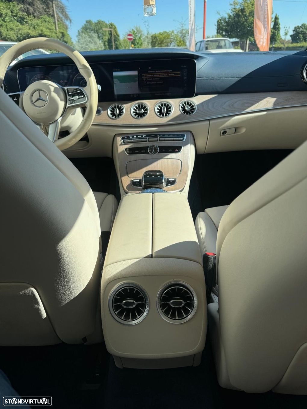 Mercedes-Benz E 200 Aut. - 10
