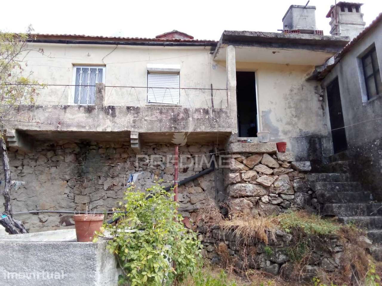3 Moradias à venda em Insua, Penalva do Castelo - Grande imagem: 3/17