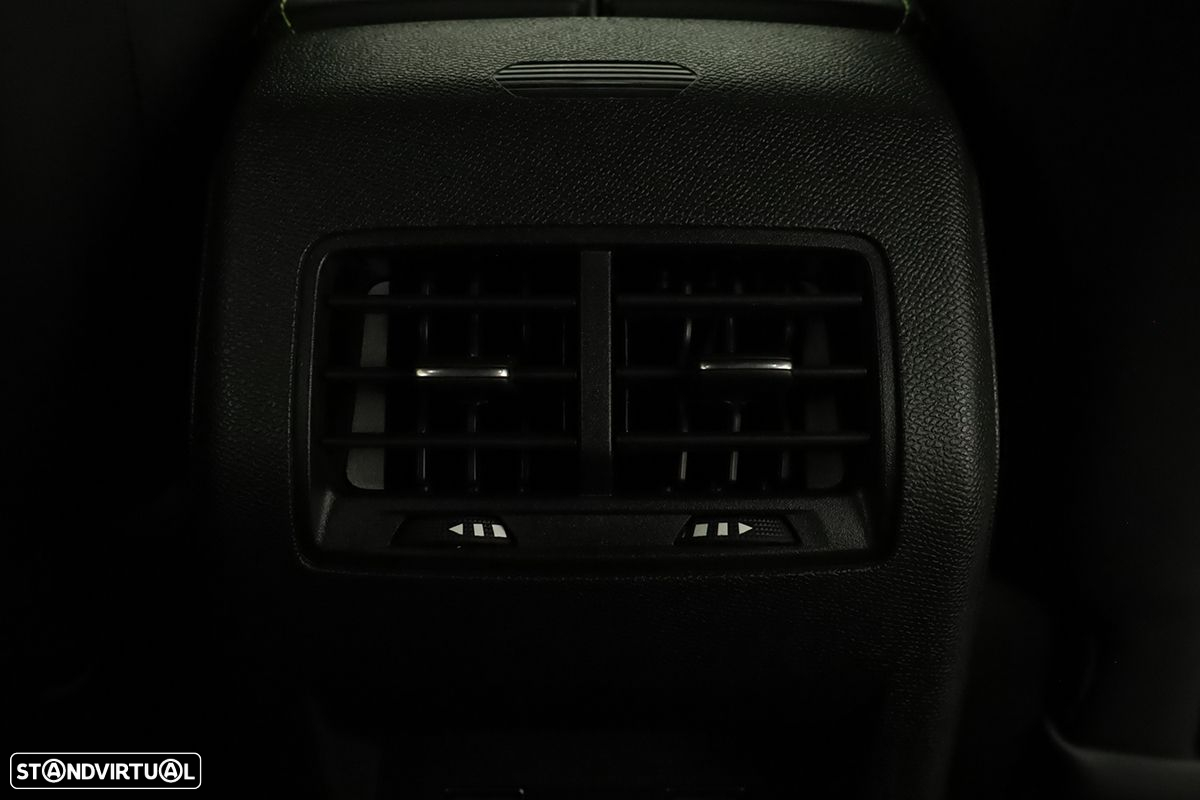 Peugeot 408 1.2 PureTech GT EAT8 - 22