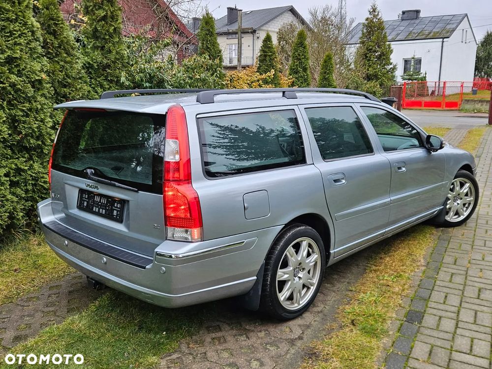 Volvo V70 2.4 Summum - 6