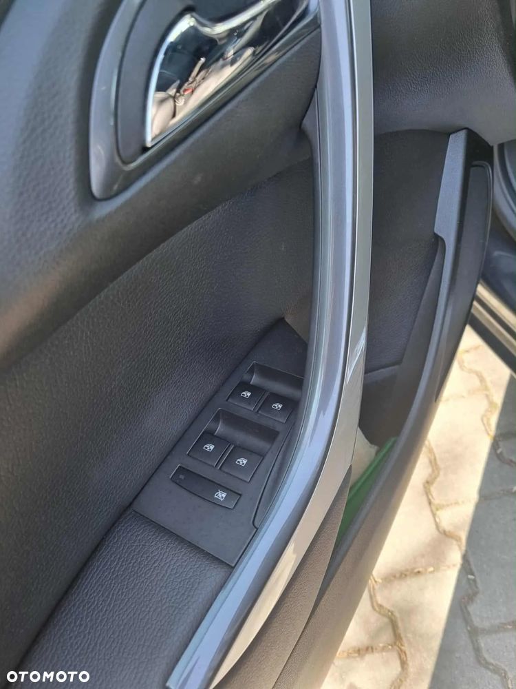 Opel Astra 1.7 CDTI DPF Cosmo - 6