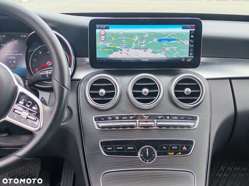 Mercedes-Benz Klasa C 220 d 9G-TRONIC Night Edition - 13